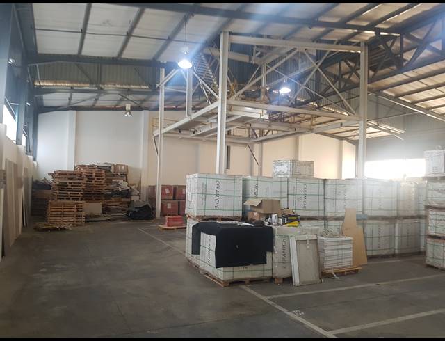 938M² WAREHOUSE FOR SALE IN NORTH RIDING